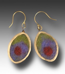 Friendly Bronze, Traphiklite and Violite